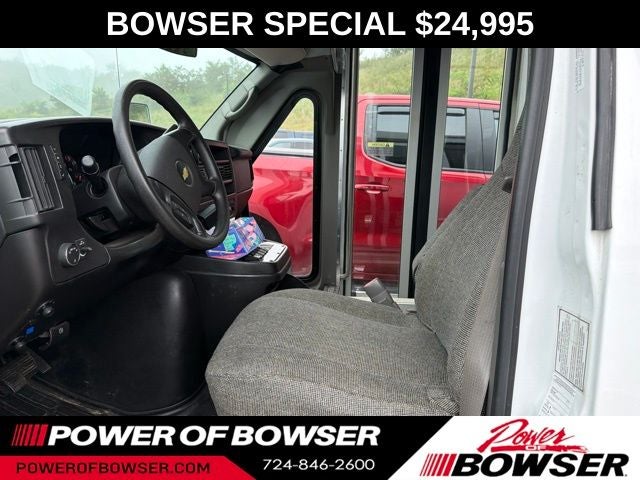 2014 Chevrolet Express 4500 Base Cutaway