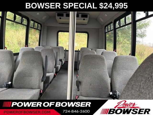 2014 Chevrolet Express 4500 Base Cutaway