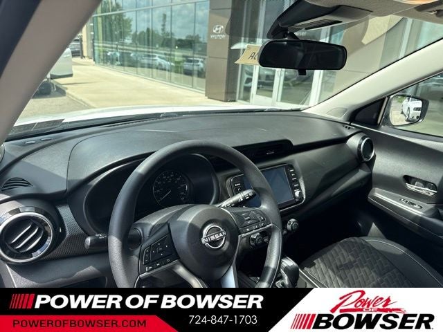 2022 Nissan Kicks SV