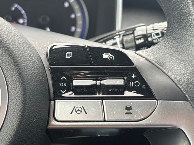 2023 Hyundai TUCSON SE