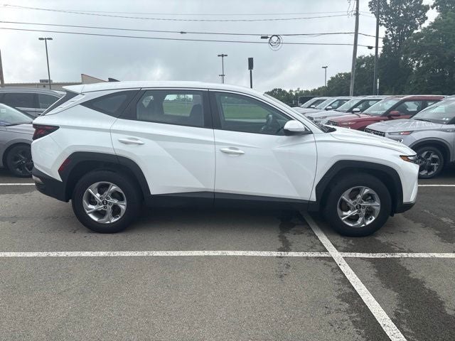 2023 Hyundai TUCSON SE