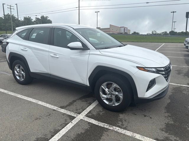 2023 Hyundai TUCSON SE