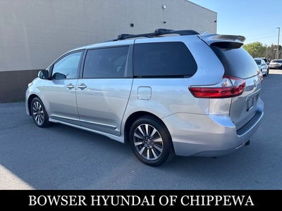 2020 Toyota Sienna LE 7 Passenger