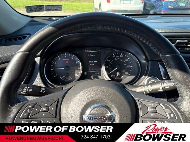 2017 Nissan Rogue SL