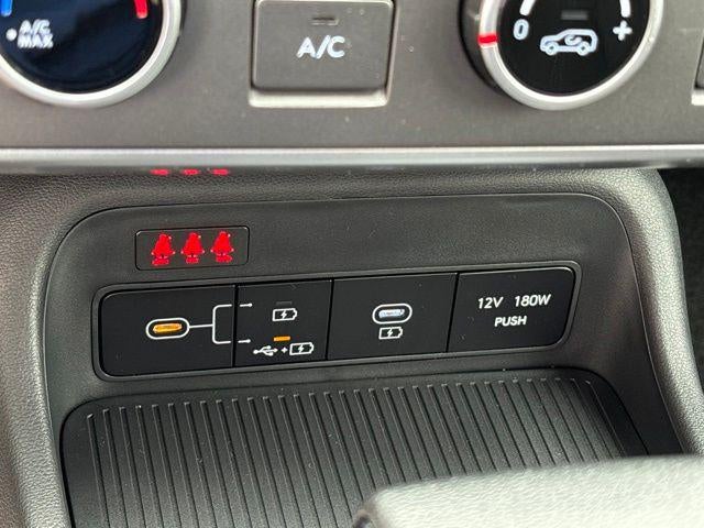 2027 Hyundai KONA SE AWD