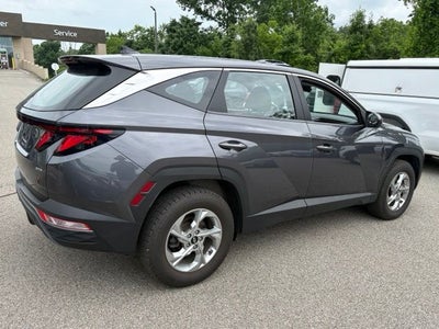 2022 Hyundai TUCSON SE
