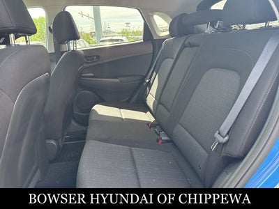 2022 Hyundai KONA SEL