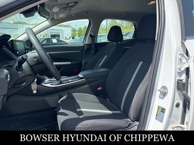 2023 Hyundai SONATA SE