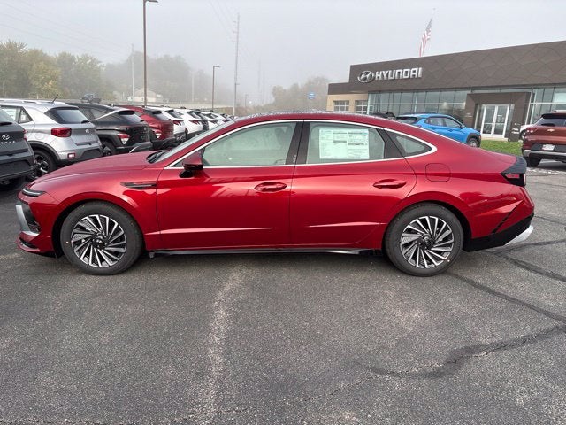 2027 Hyundai SONATA HYBRID SEL