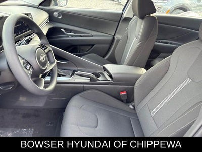 2026 Hyundai ELANTRA SE