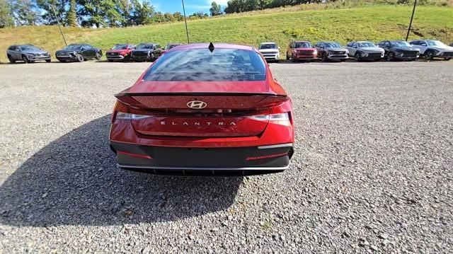 2025 Hyundai Elantra SEL - Photo 7