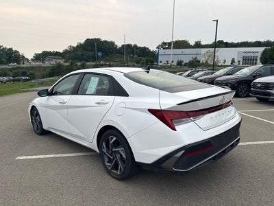 2025 Hyundai ELANTRA HYBRID SEL Sport