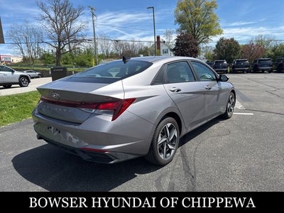 2023 Hyundai ELANTRA SEL