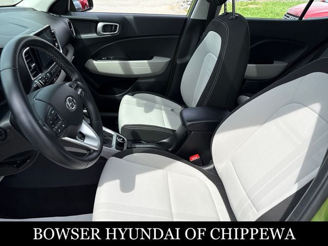 2023 Hyundai VENUE SEL