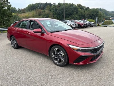 2025 Hyundai ELANTRA Limited