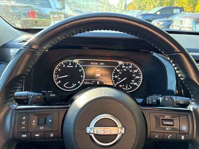 2022 Nissan Pathfinder SV