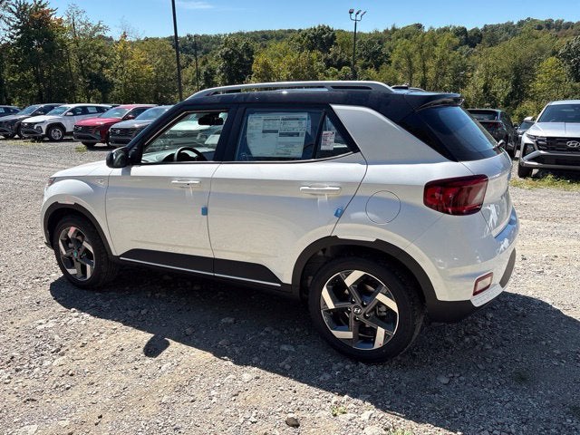 2026 Hyundai VENUE SEL W/Two-Tone Roof