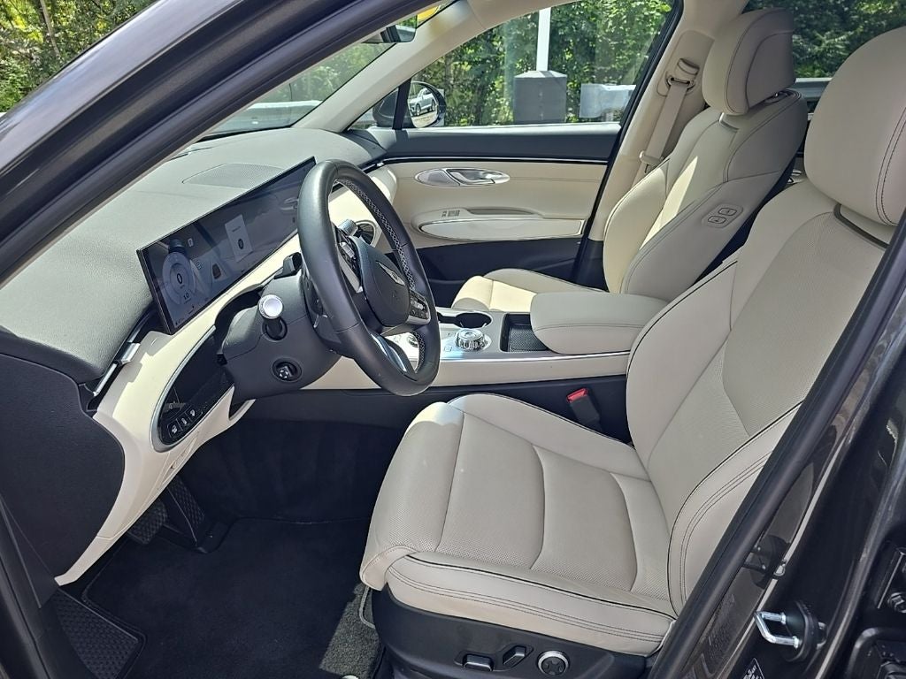 2026 Genesis GV70 2.5T Advanced